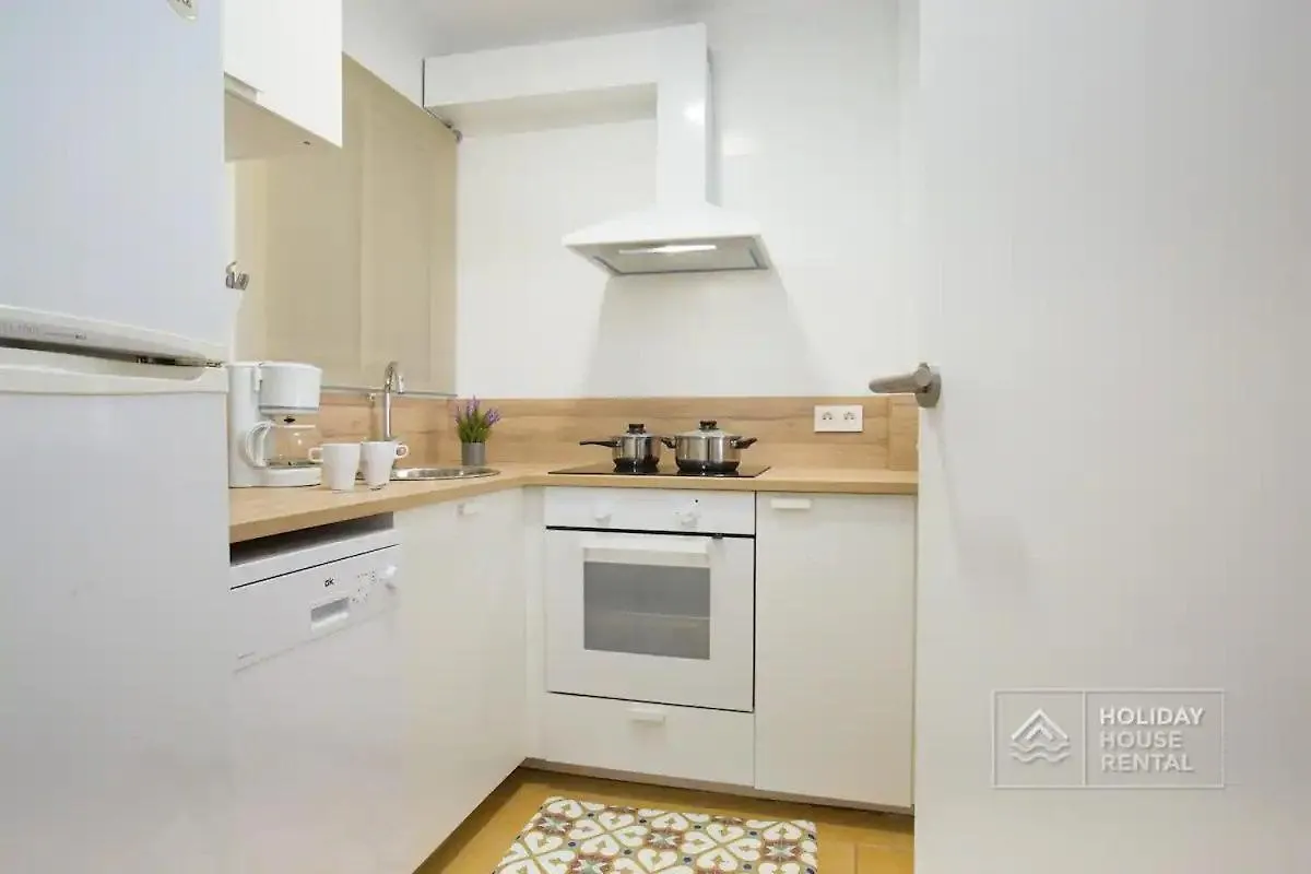 Cosy 3-Bedroom Apartment For 6-8 People Just 50M From The Beach Salou España